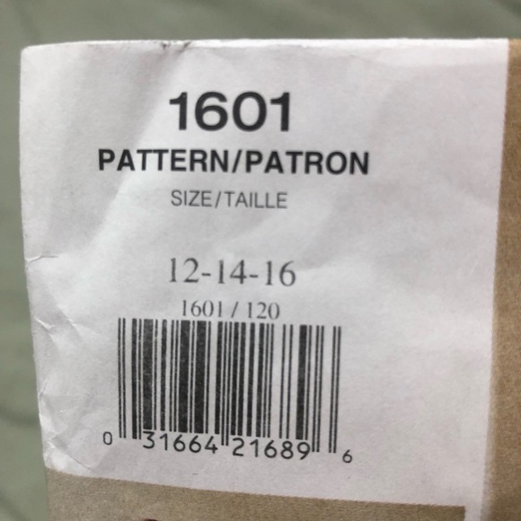 Vogue Career Wardrobe Tamotsu pattern 1601 -12-14-16 several pieces to sew-uncut - Picture 3 of 10